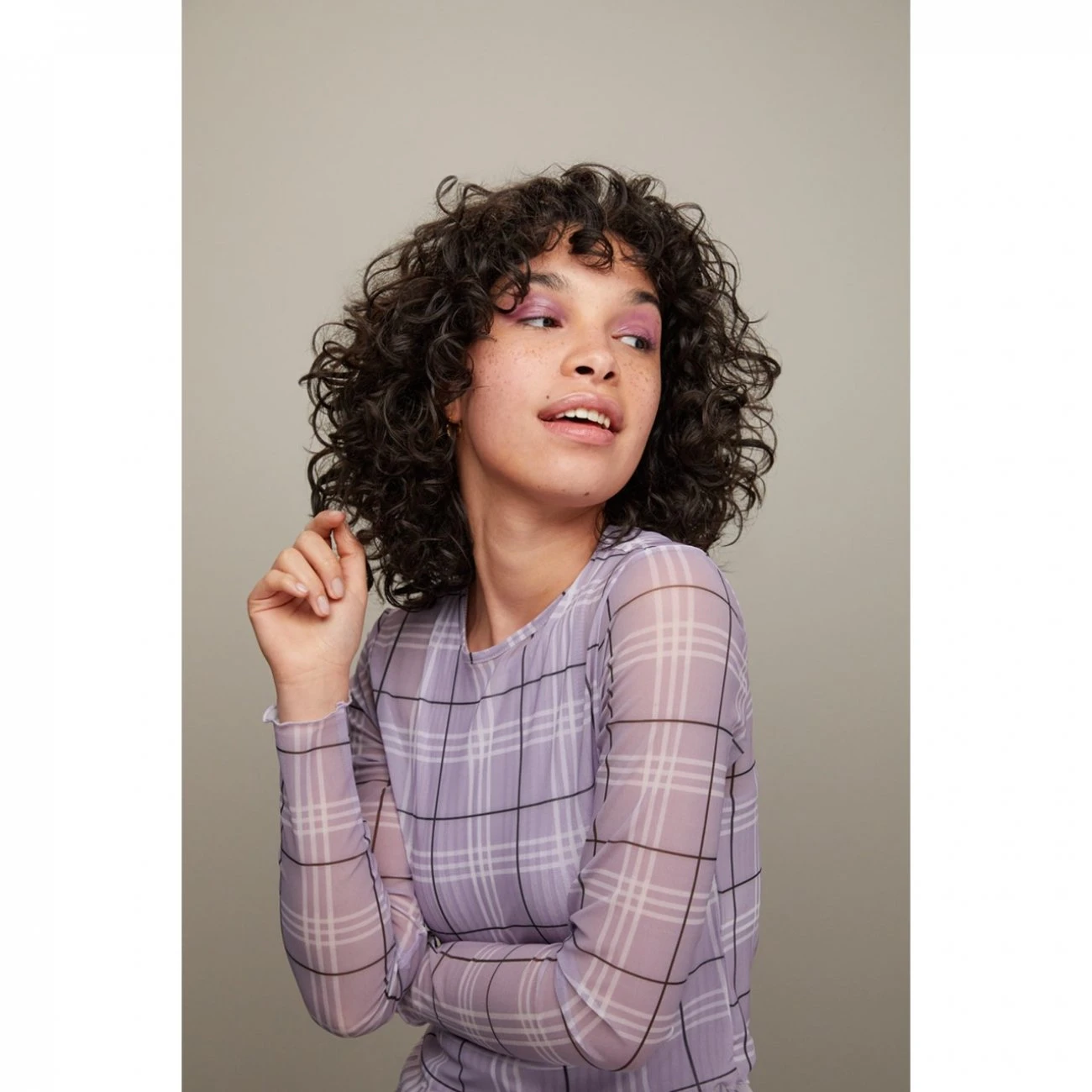 Nivea Care & Hold Styling Gel Cream Strong 150ml (5.07fl Oz) 4 Nivea Care & Hold Styling Gel Cream Strong 150ml (5.07fl Oz) – Image 2