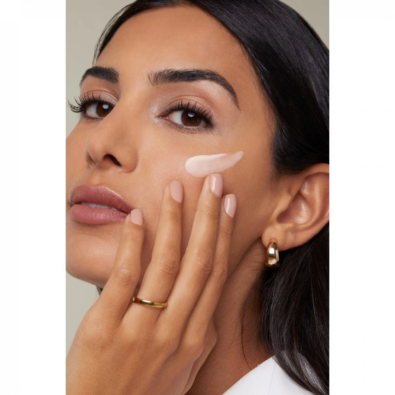 Nivea Cellular Luminous630 Anti-Dark Spots Face Treatment Serum 30ml (1.01fl Oz) 4 Nivea Cellular Luminous630 Anti-Dark Spots Face Treatment Serum 30ml (1.01fl Oz) – Image 2