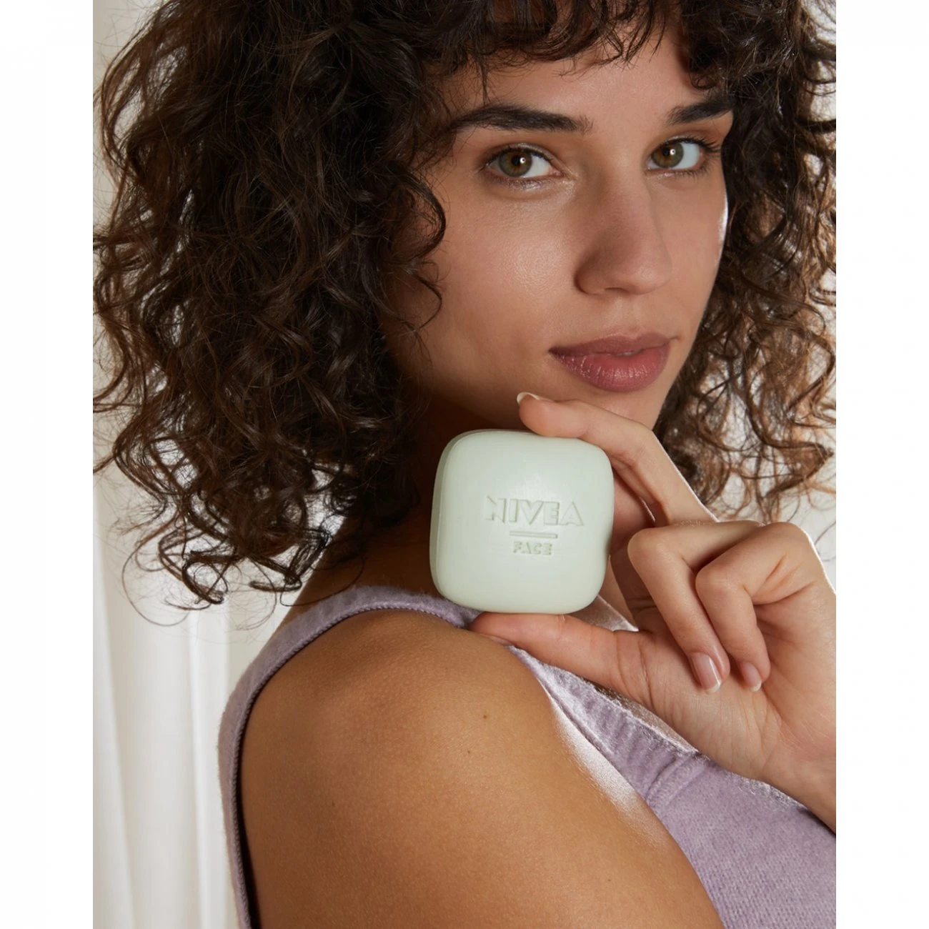 Nivea Naturally Clean Anti-Blemish Exfoliating Face Cleansing Bar 75g (2.65oz) 7 Nivea Naturally Clean Anti-Blemish Exfoliating Face Cleansing Bar 75g (2.65oz) – Image 5