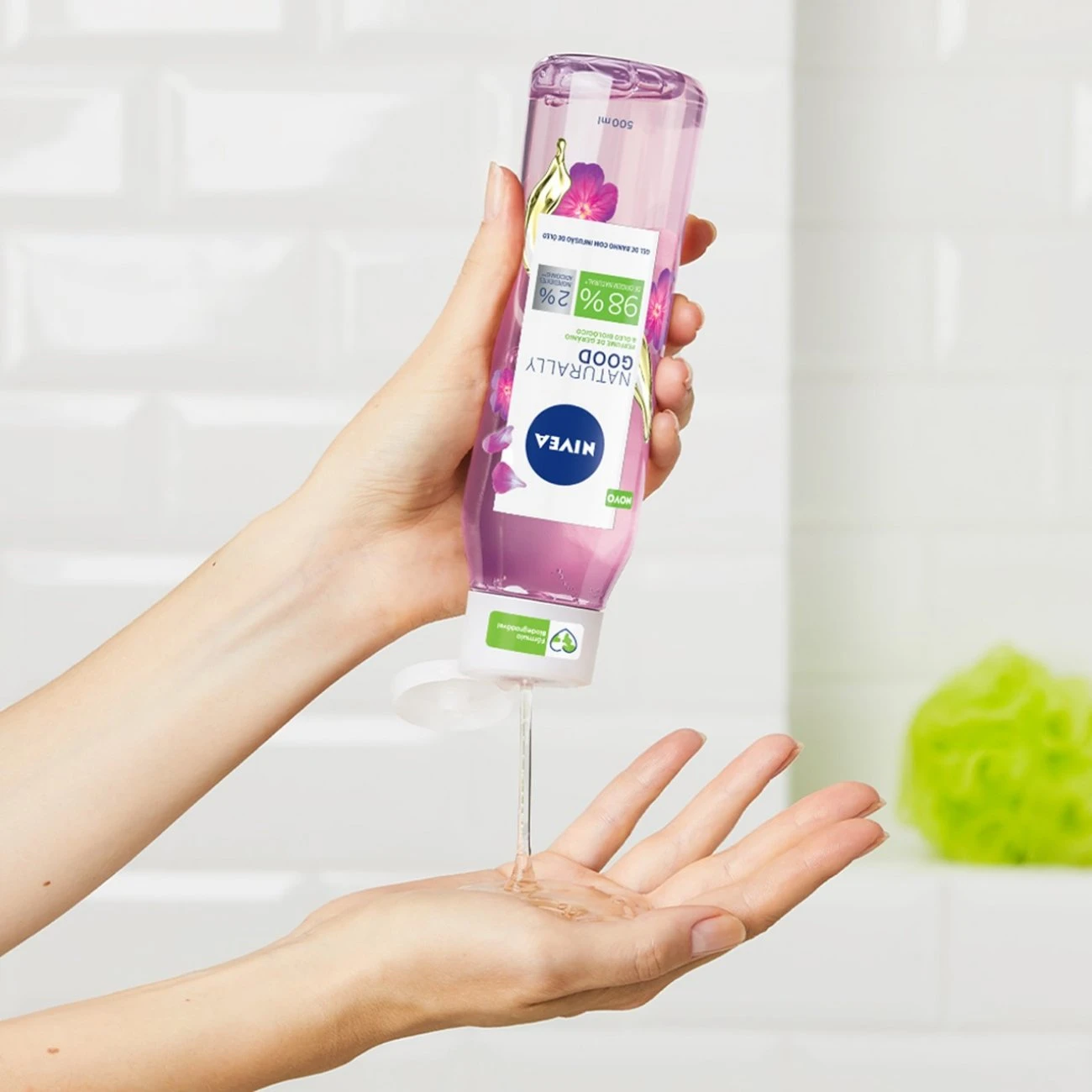 Nivea Naturally Good Geranium & Bio Oil Shower Gel 500ml (16.91fl Oz) 4 Nivea Naturally Good Geranium & Bio Oil Shower Gel 500ml (16.91fl Oz) – Image 2